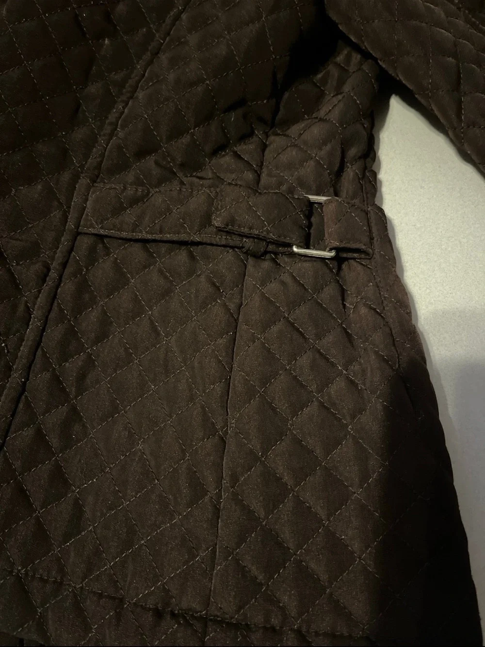 Quilted Zip-Up Puffer Jacket in Dark Brown Size Petite Small